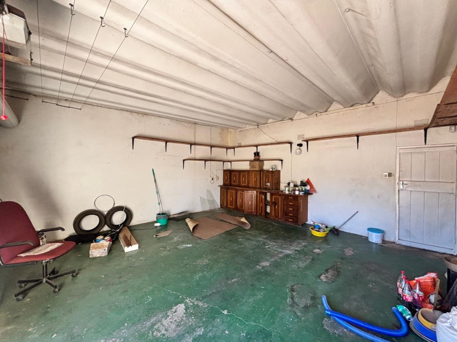 4 Bedroom Property for Sale in Wilkoppies North West
